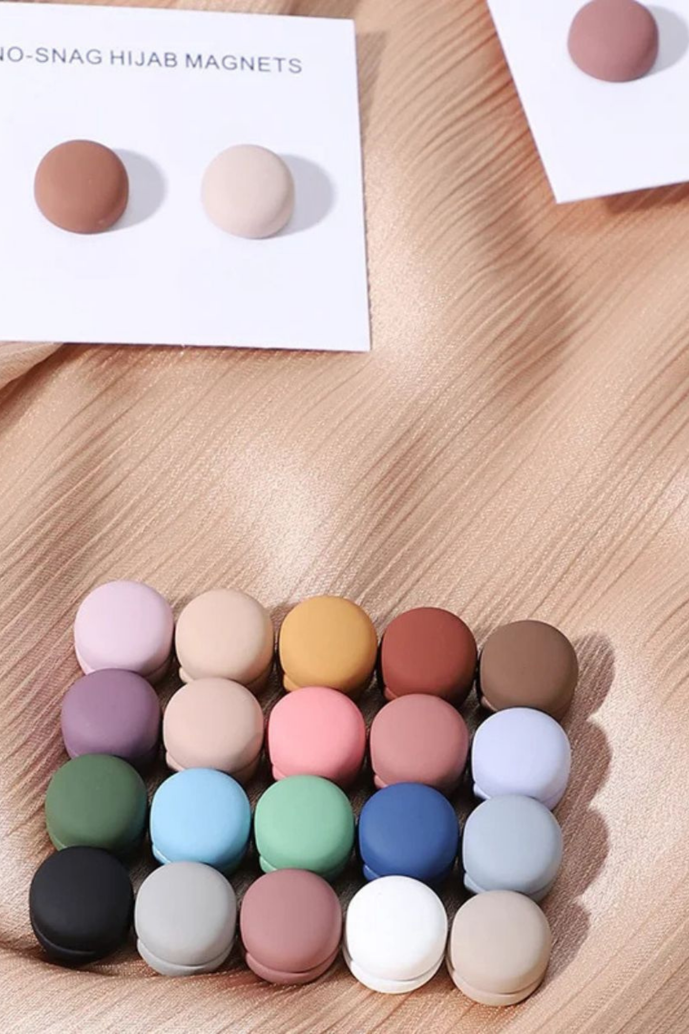 Hijab Magnets (Random Colors)